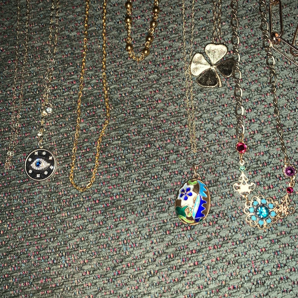 Necklace bundle - Picture 3 of 16